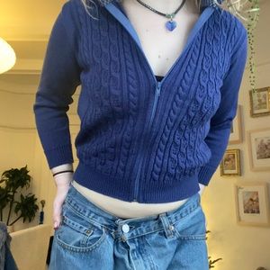 Super cute cropped cardigan!